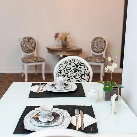 Boutique Palmira Hotel Odesa